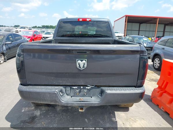 2017 RAM 1500 SLT  4X2 6'4 BOX