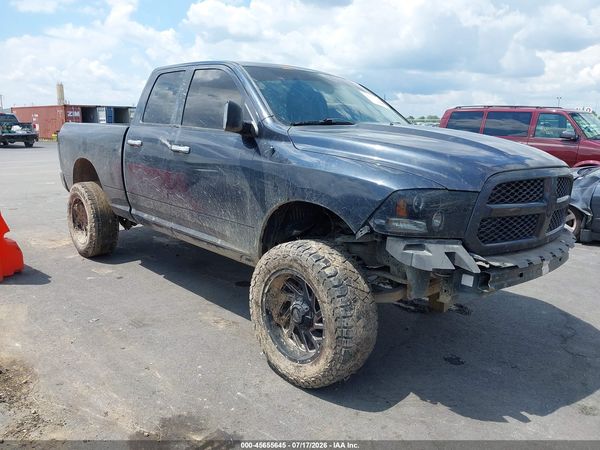 2017 RAM 1500 SLT  4X2 6'4 BOX