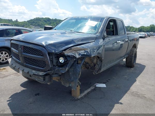2017 RAM 1500 SLT  4X2 6'4 BOX