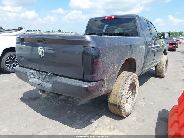 2017 RAM 1500 SLT  4X2 6'4 BOX