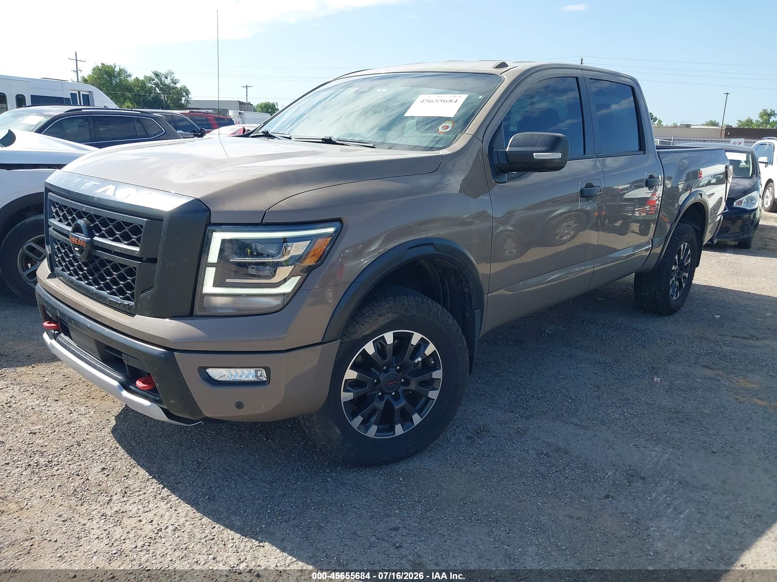 2020 NISSAN TITAN PRO-4X 4X4 — I2