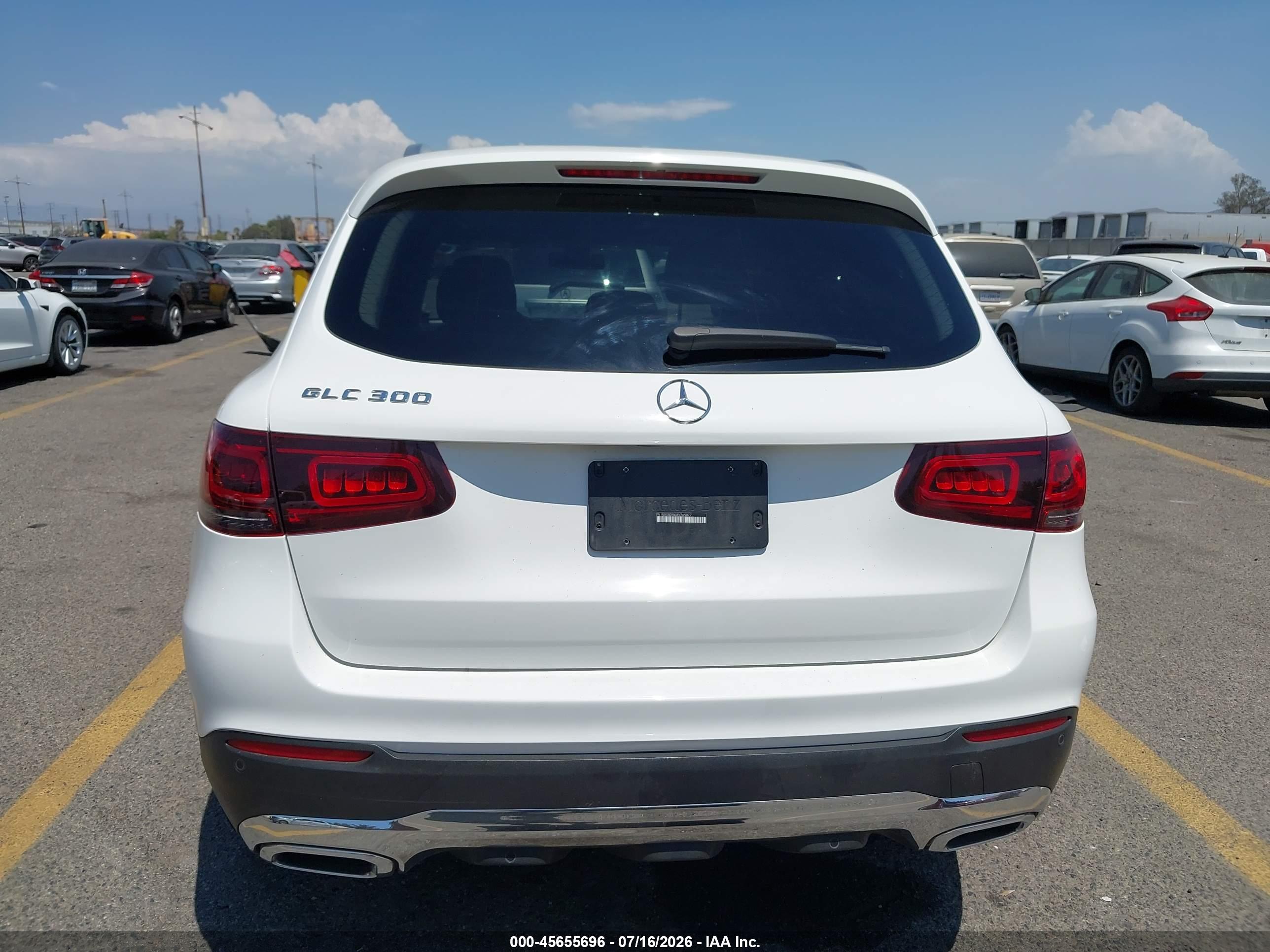 2021 MERCEDES-BENZ GLC 300 SUV