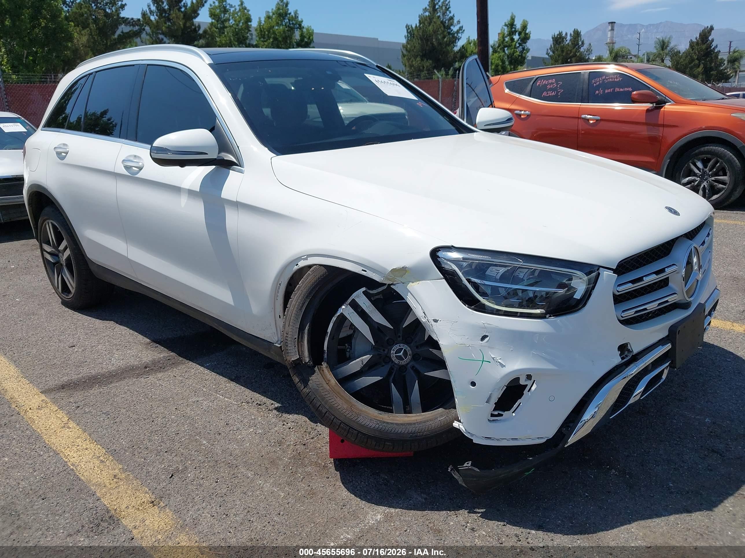 2021 MERCEDES-BENZ GLC 300 SUV