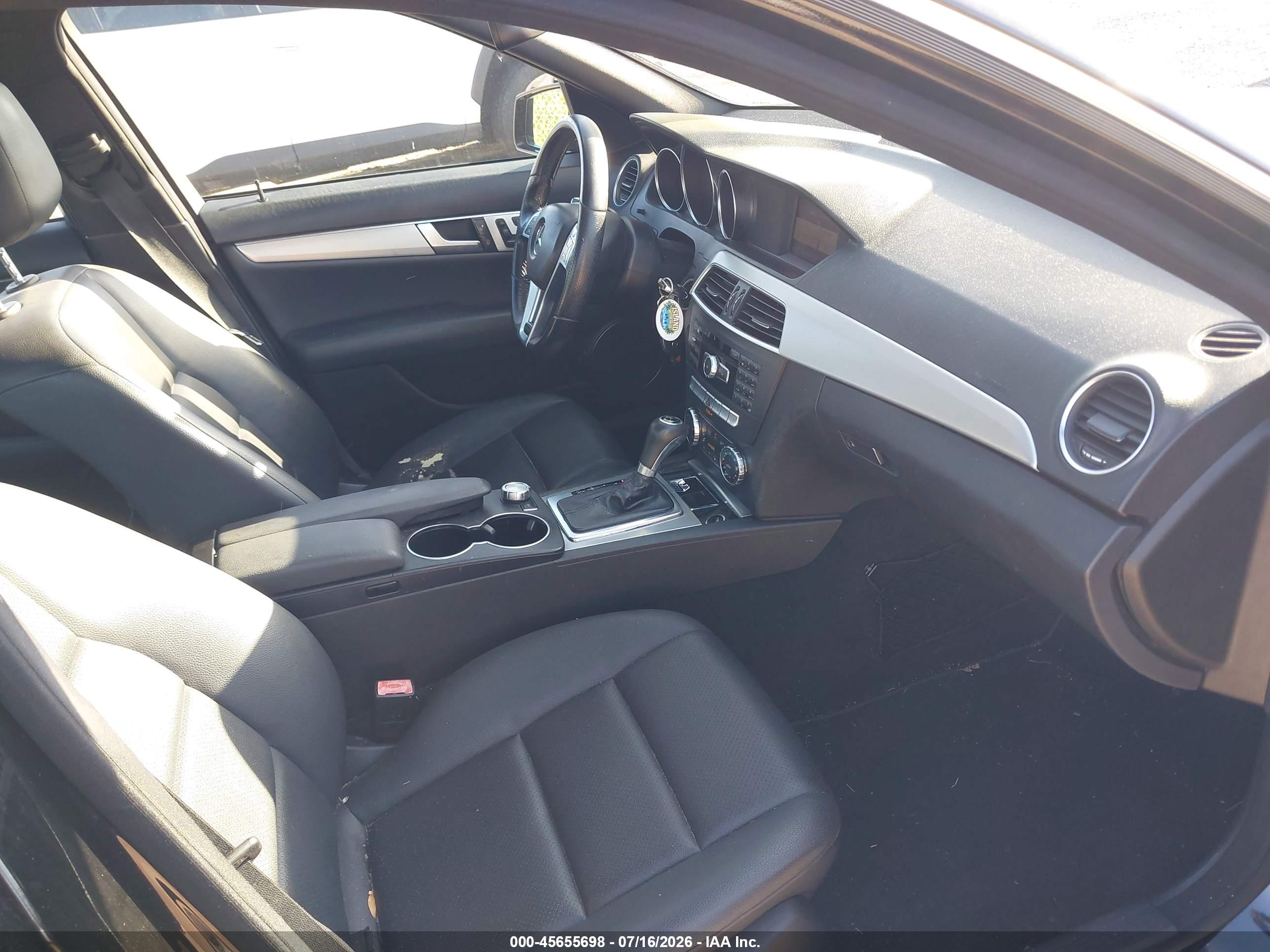 2014 MERCEDES-BENZ C 300 C300 4 MATIC