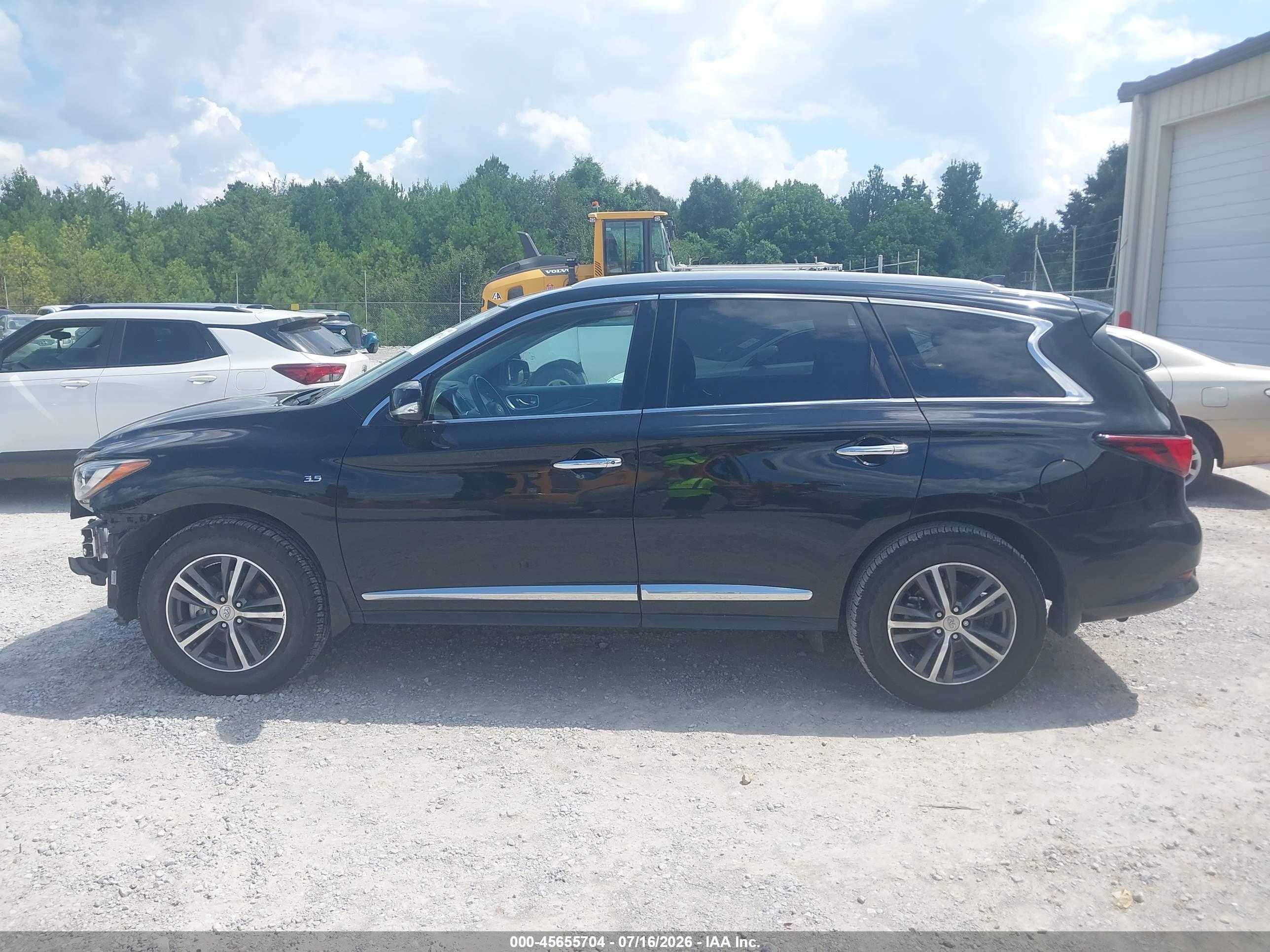 2019 INFINITI QX60 LUXE