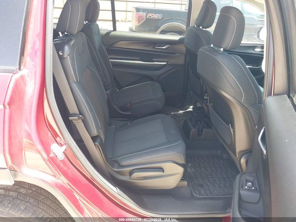 2023 JEEP GRAND CHEROKEE L LAREDO 4X2