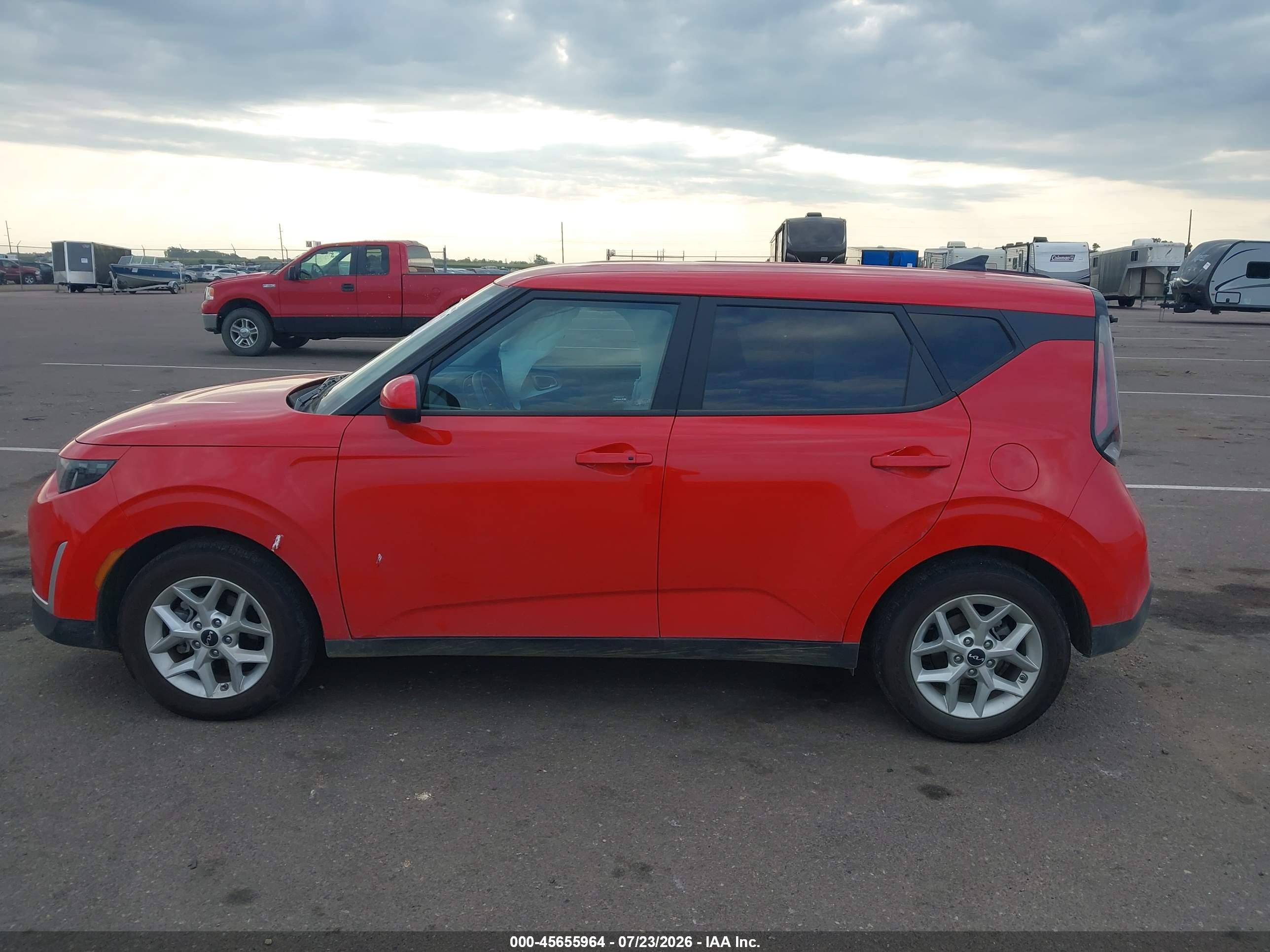 2025 KIA SOUL S