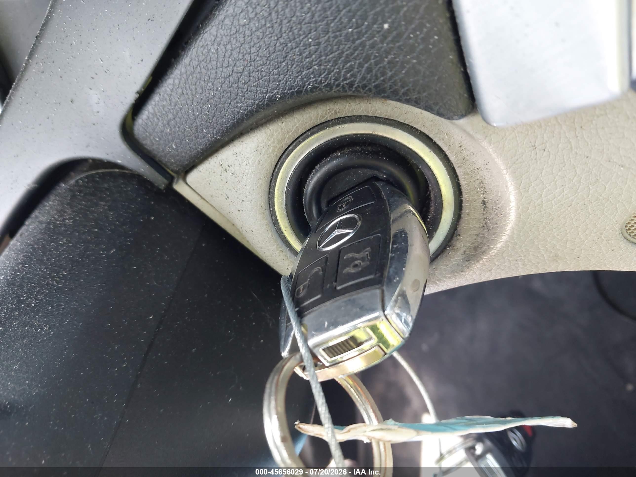 2012 MERCEDES-BENZ C 250 C250
