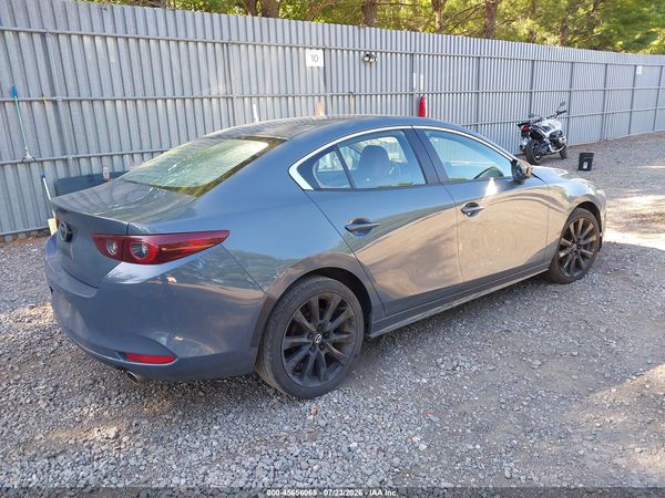 2022 MAZDA MAZDA3 CARBON EDITION