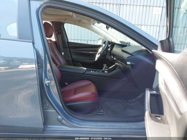 2022 MAZDA MAZDA3 CARBON EDITION