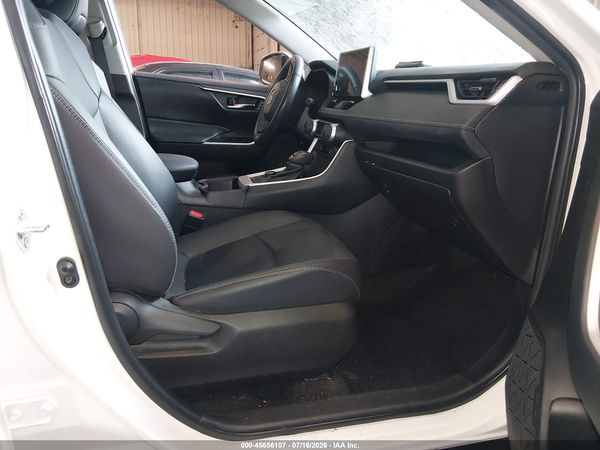 2024 TOYOTA RAV4 HYBRID XLE PREMIUM