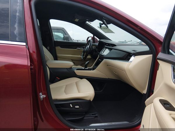 2017 CADILLAC XT5 STANDARD