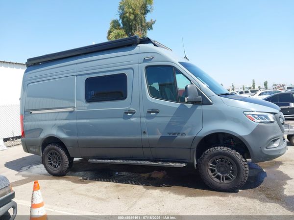 2024 MERCEDES-BENZ SPRINTER 2500