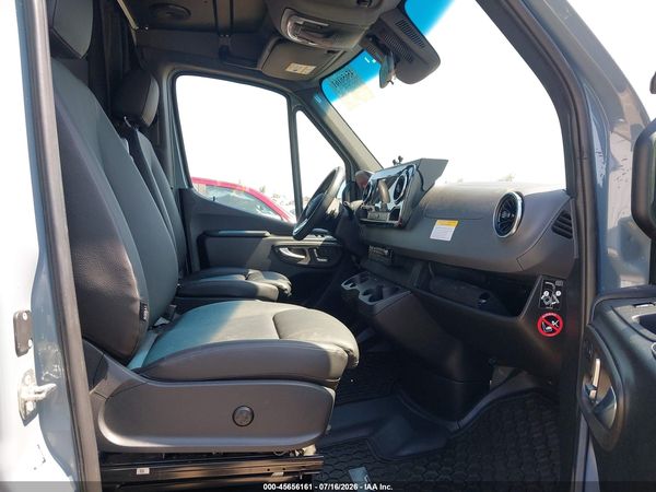 2024 MERCEDES-BENZ SPRINTER 2500