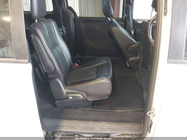 2019 DODGE GRAND CARAVAN GT — I8