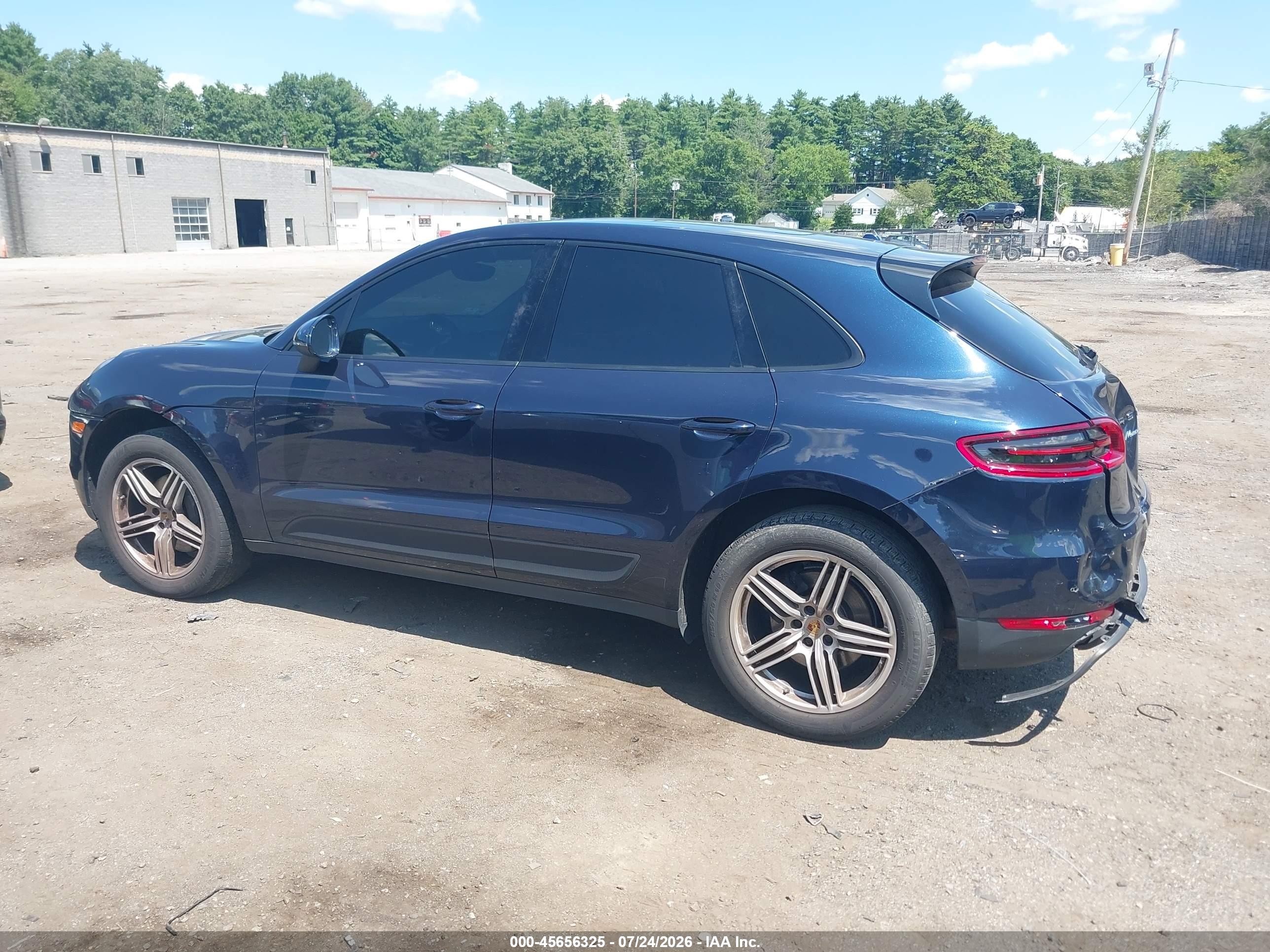2018 PORSCHE MACAN