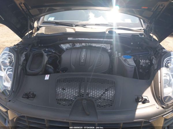 2018 PORSCHE MACAN