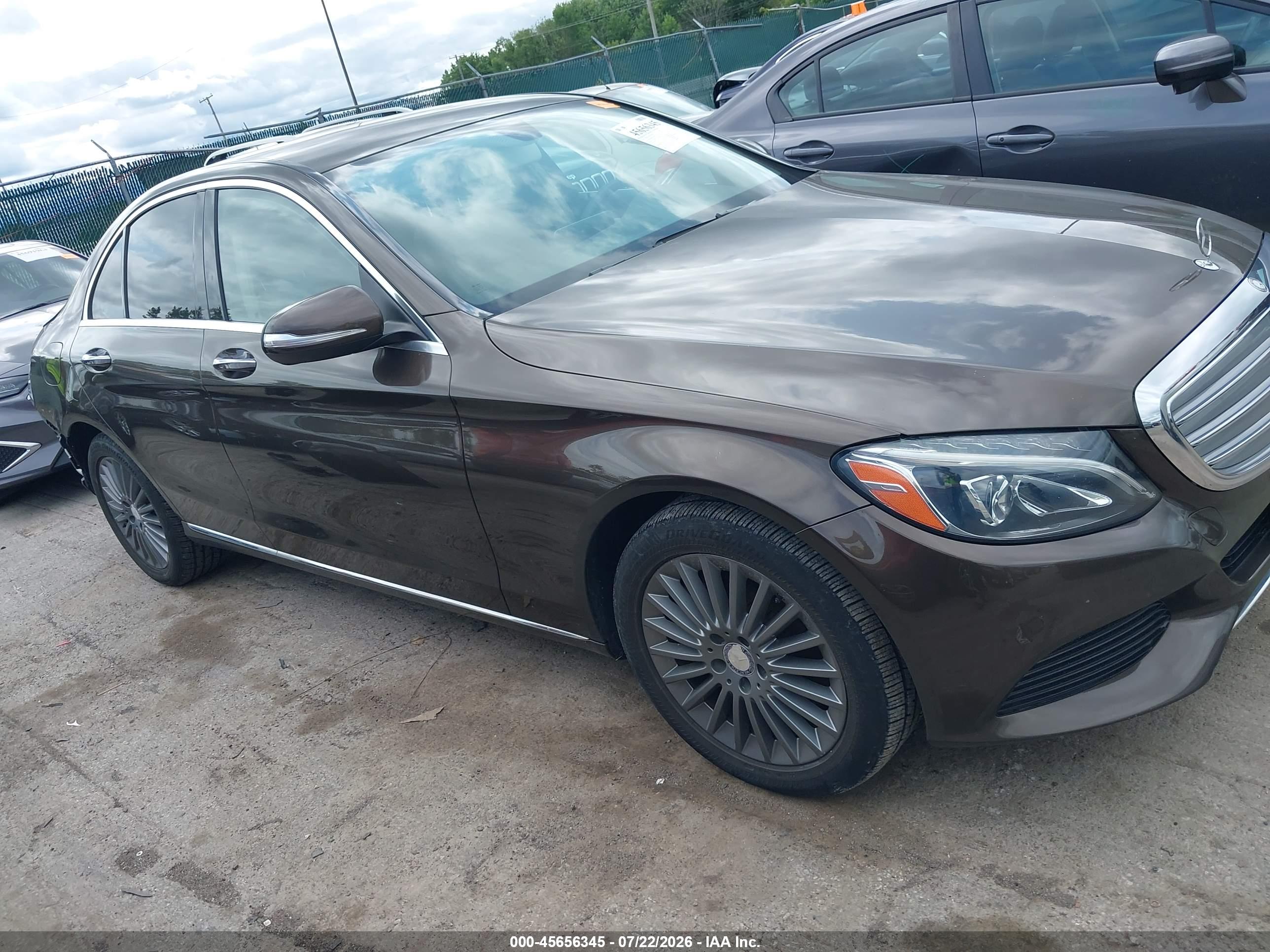 2015 MERCEDES-BENZ C 300 LUXURY 4MATIC