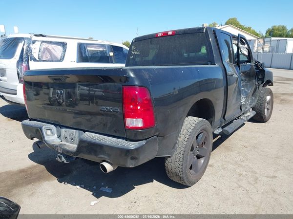 2017 RAM 1500 EXPRESS  4X4 5'7 BOX