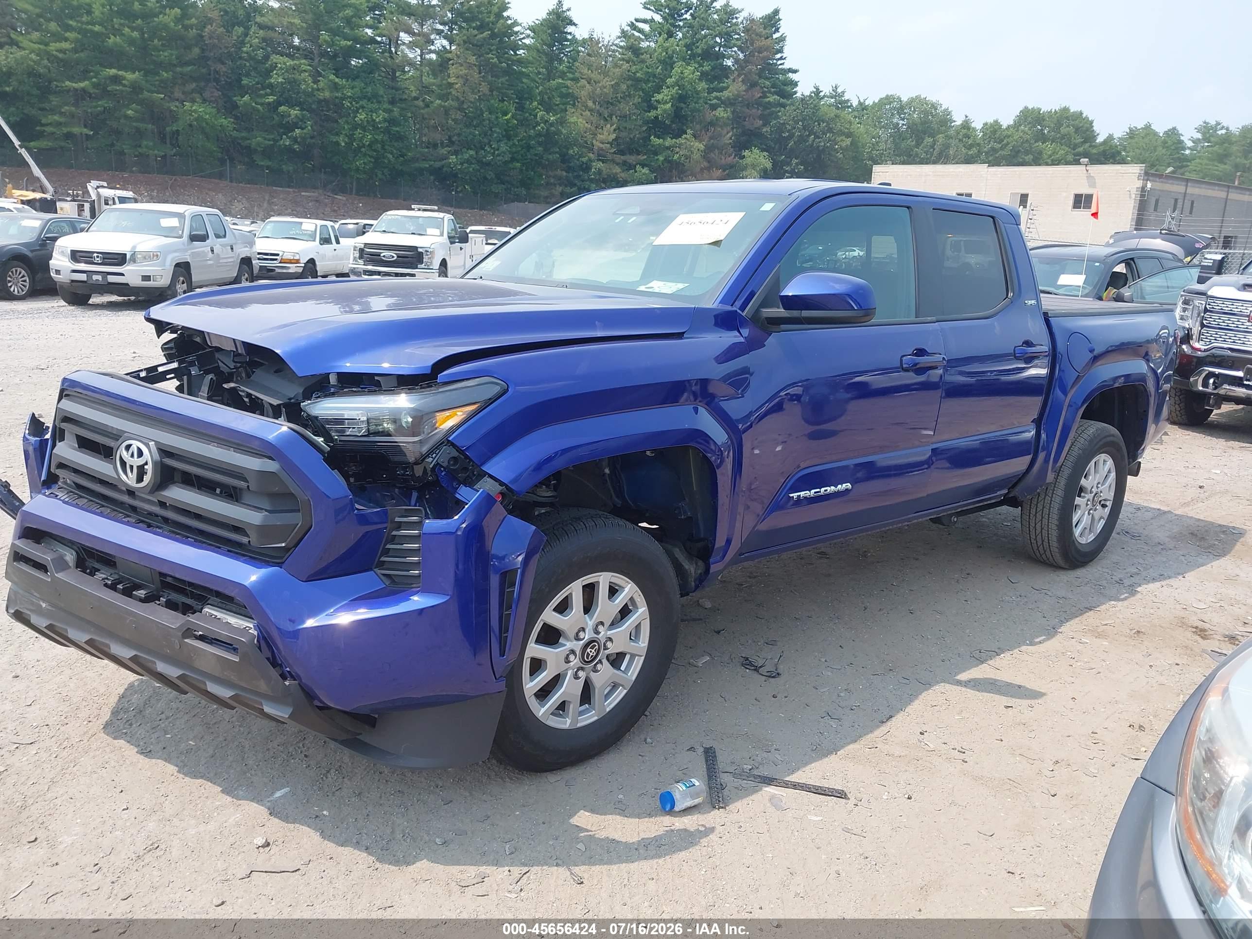 2025 TOYOTA TACOMA SR5 — I2