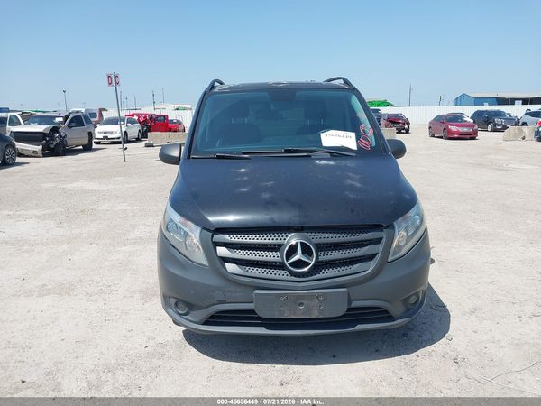 2016 MERCEDES-BENZ METRIS