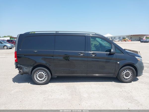 2016 MERCEDES-BENZ METRIS