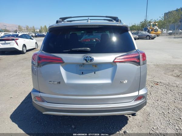 2016 TOYOTA RAV4 XLE