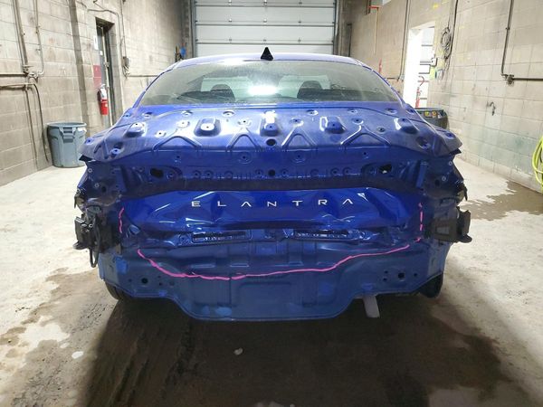 2025 HYUNDAI ELANTRA