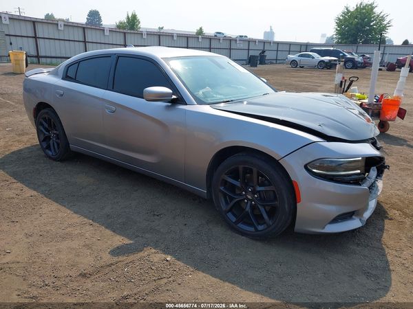 2016 DODGE CHARGER SXT