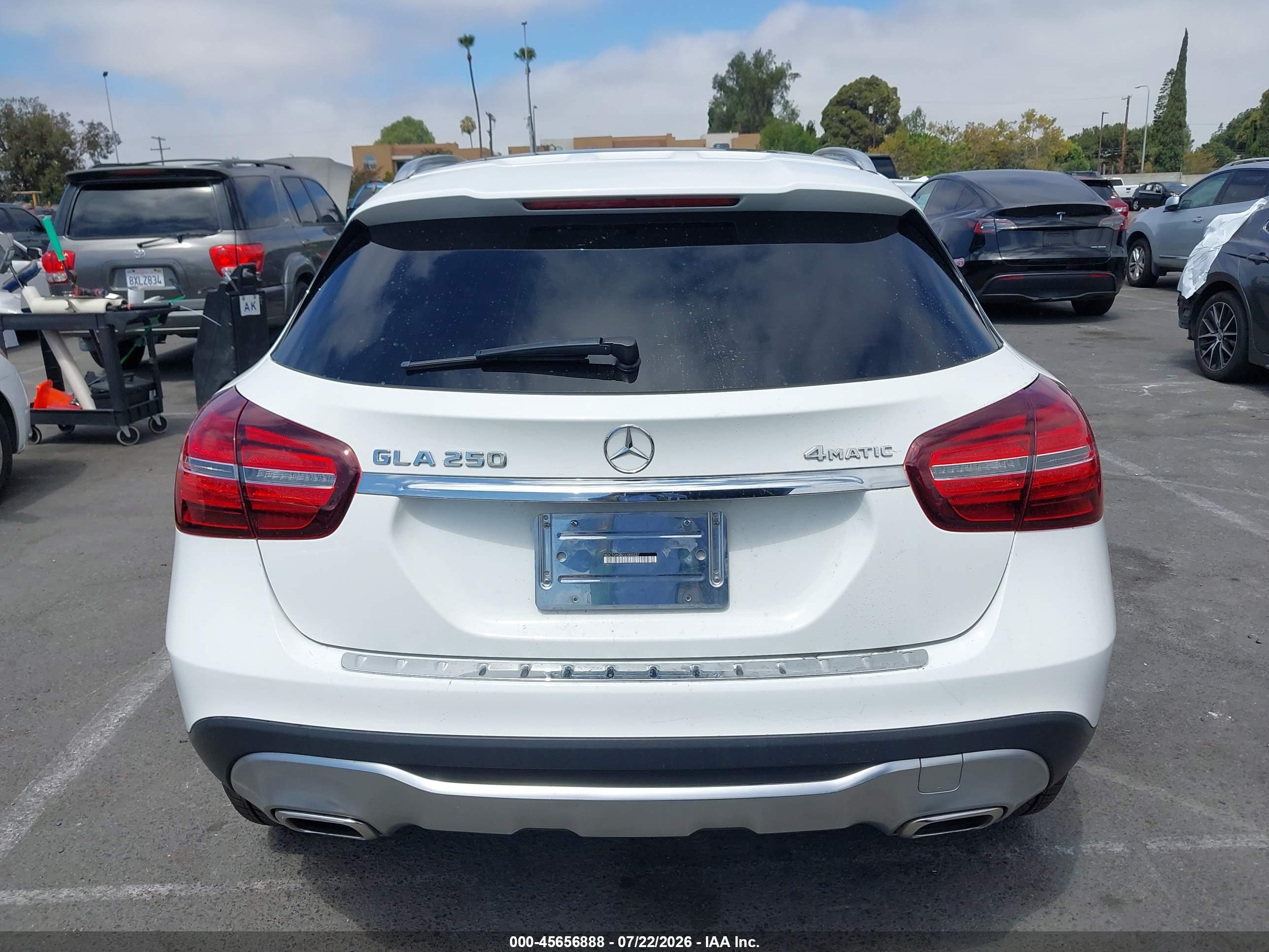 2018 MERCEDES-BENZ GLA 250 4MATIC