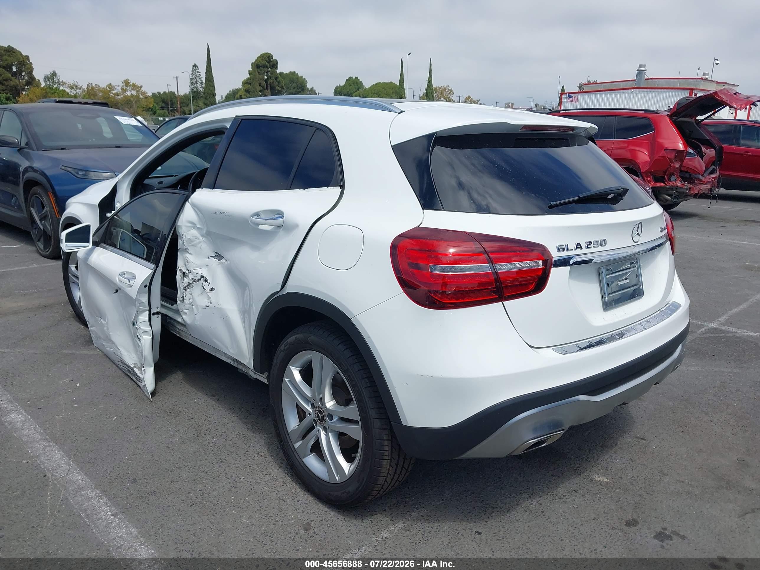2018 MERCEDES-BENZ GLA 250 4MATIC