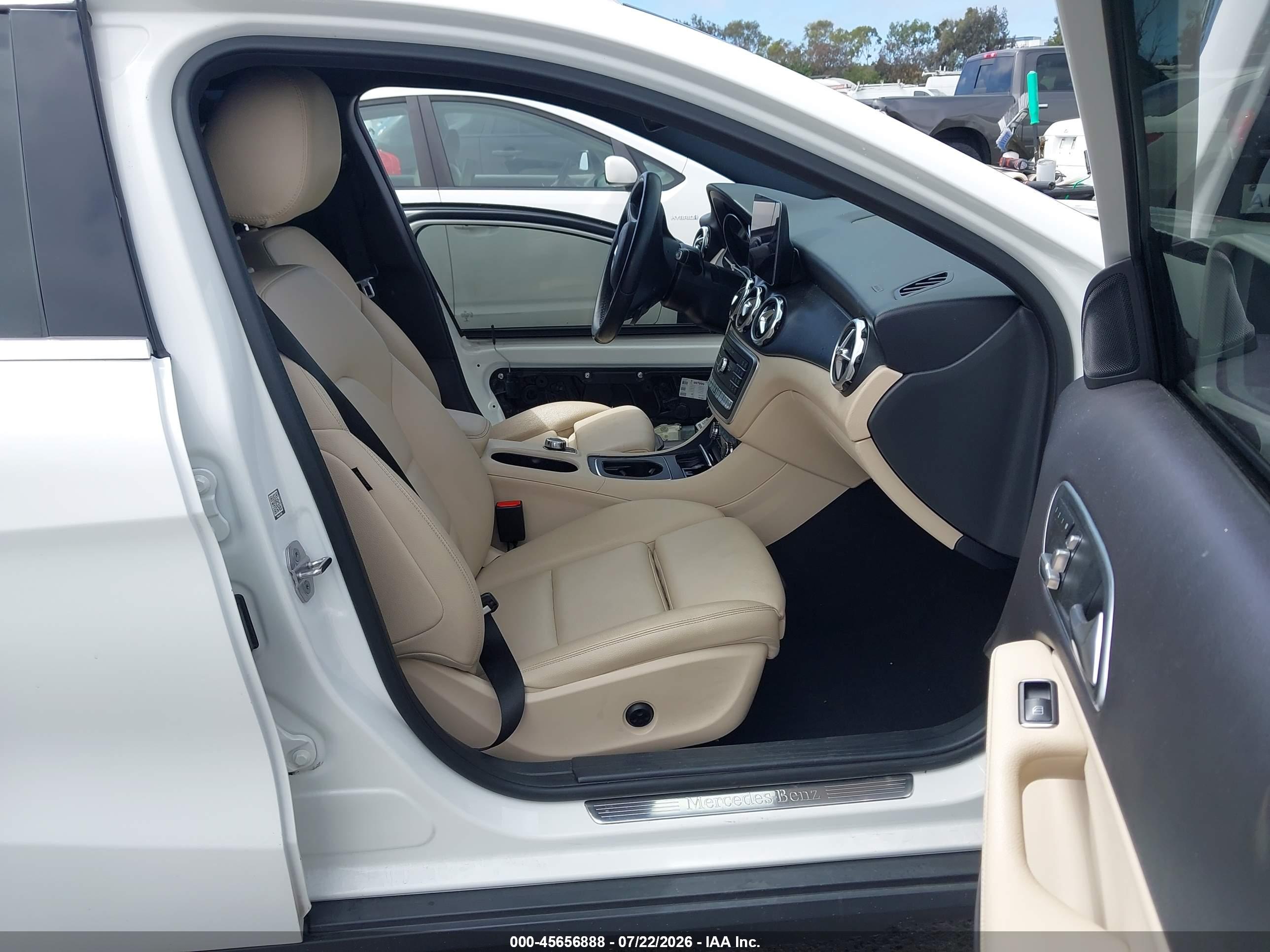 2018 MERCEDES-BENZ GLA 250 4MATIC