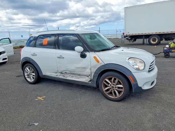 2014 MINI COOPER