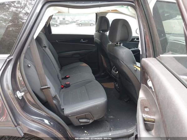 2016 KIA SORENTO 2.4L LX