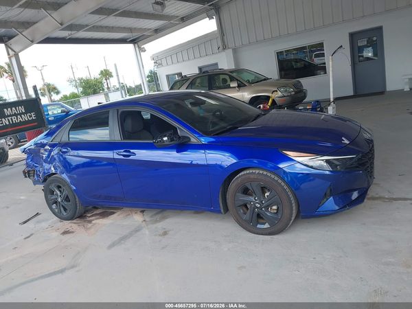 2022 HYUNDAI ELANTRA SEL