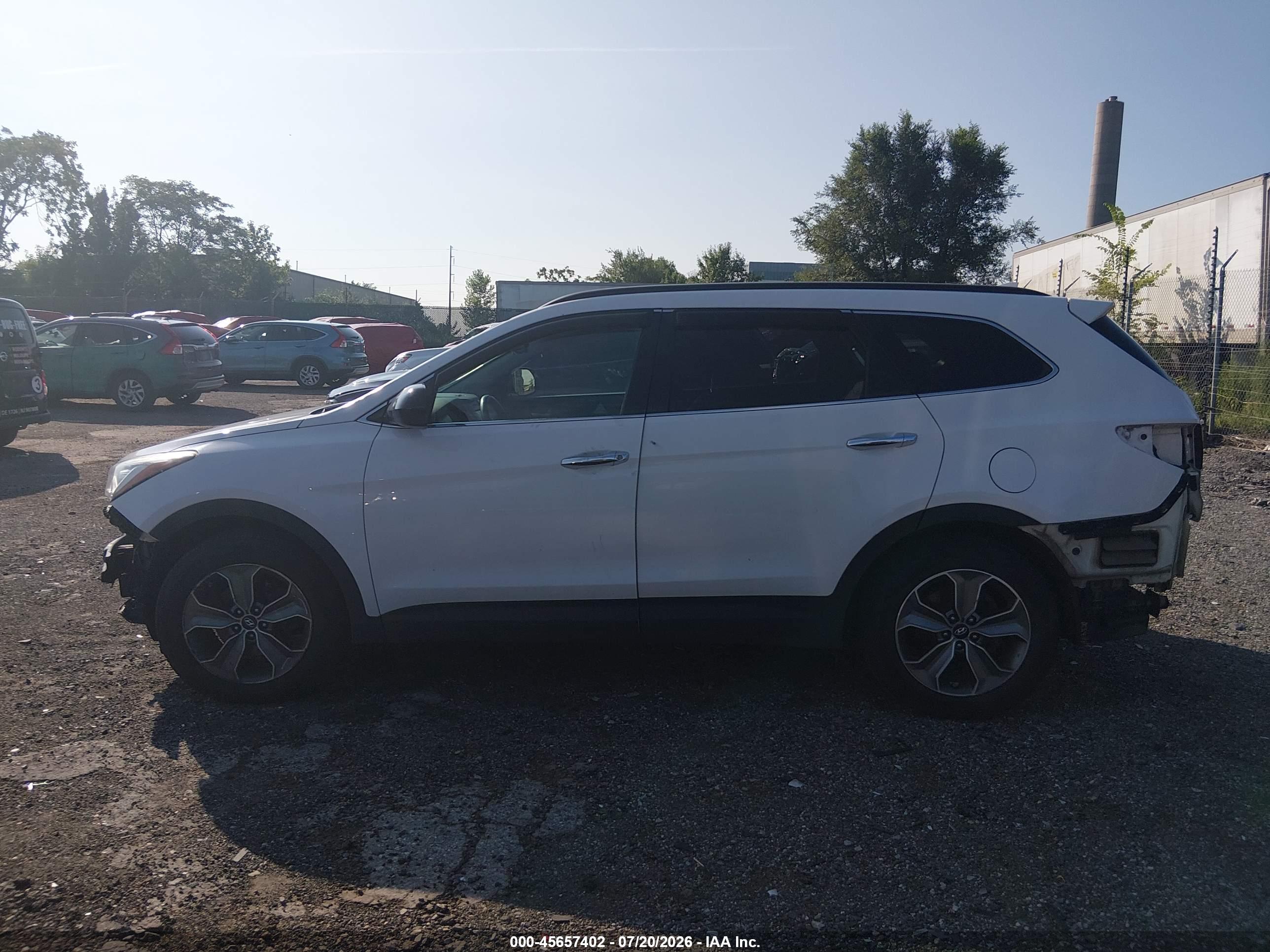 2016 HYUNDAI SANTA FE SE