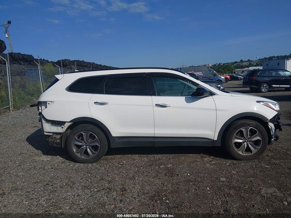 2016 HYUNDAI SANTA FE SE