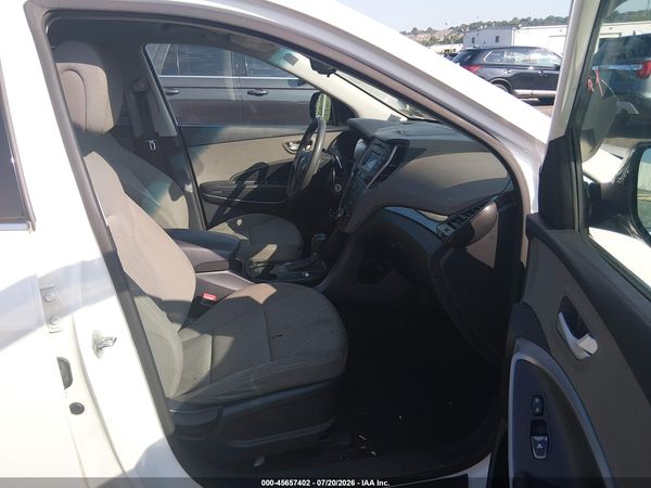 2016 HYUNDAI SANTA FE SE