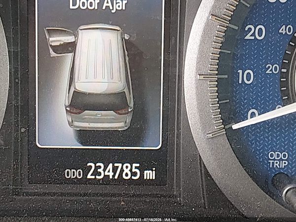 2019 TOYOTA SIENNA LE 8 PASSENGER