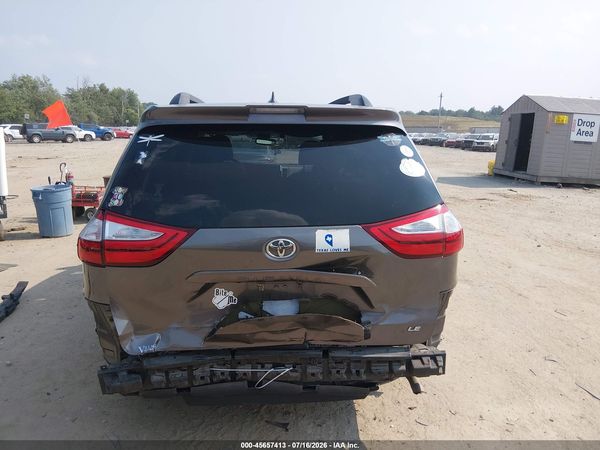 2019 TOYOTA SIENNA LE 8 PASSENGER