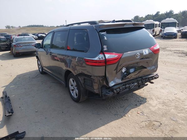 2019 TOYOTA SIENNA LE 8 PASSENGER