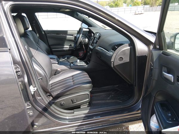2023 CHRYSLER 300 300S — I5