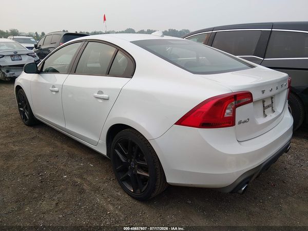 2017 VOLVO S60 T5 DYNAMIC