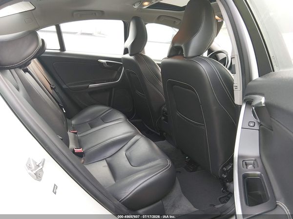 2017 VOLVO S60 T5 DYNAMIC