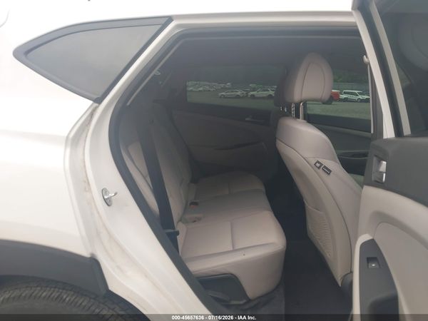 2018 HYUNDAI TUCSON SE