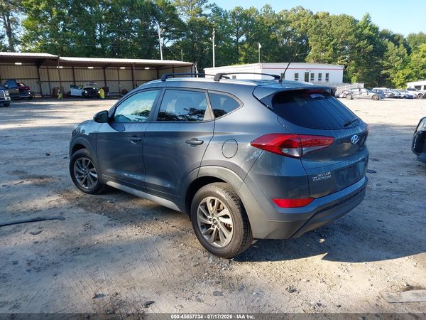 2017 HYUNDAI TUCSON SE