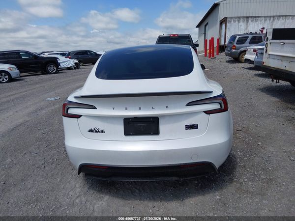 2026 TESLA MODEL 3