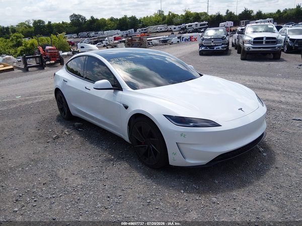 2026 TESLA MODEL 3