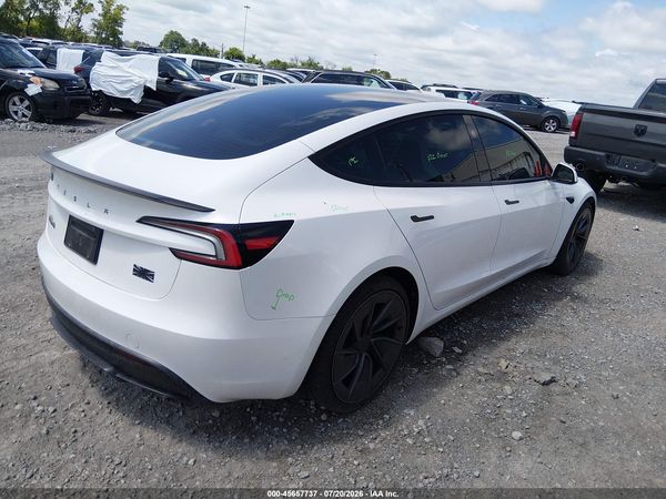 2026 TESLA MODEL 3