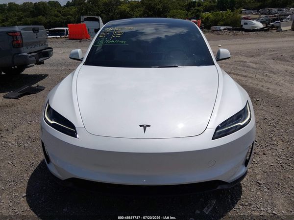 2026 TESLA MODEL 3